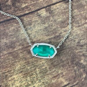 Kendra Scott necklace